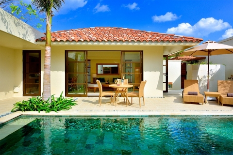 宮崎発着 プライベートプール付き 平米の客室をご用意 ジ ウザテラス ビーチクラブヴィラズ に滞在 沖縄 3日間 His宮崎発