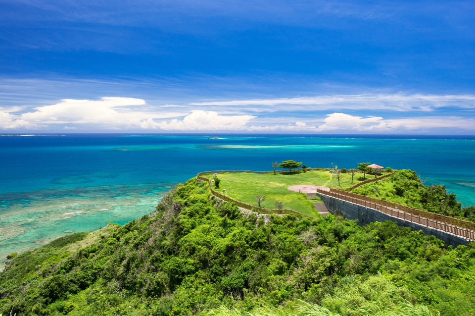 沖縄県 那覇 ツアー検索・格安予約【HIS 福岡空港発】