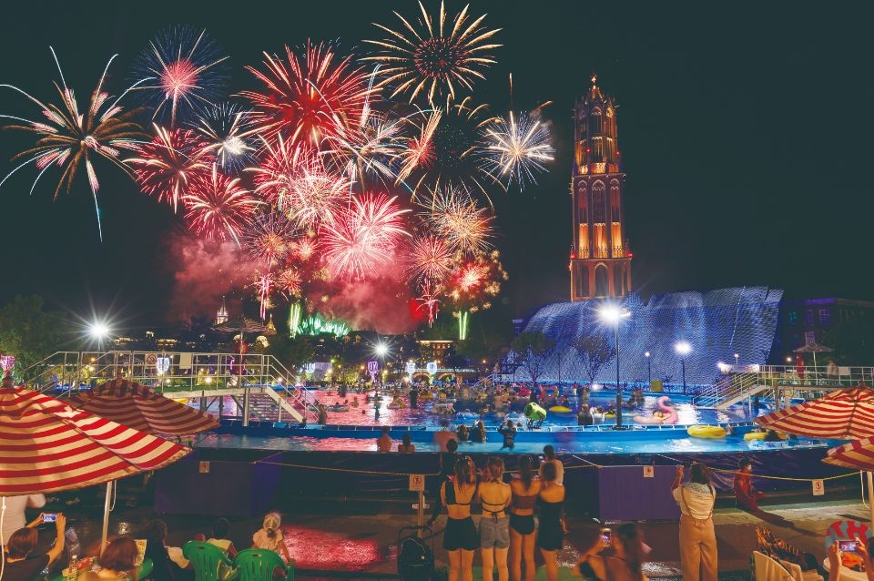 長崎県 ハウステンボス 佐世保 平戸 ツアー検索 格安予約 His 富士山静岡空港発