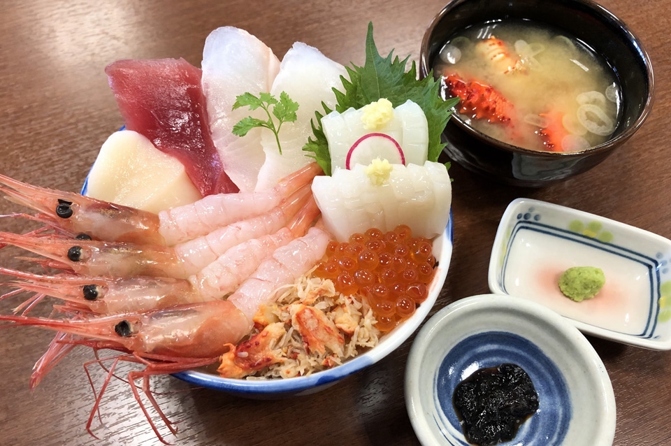 Ana Air Doで行く 札幌グルメ旅 選べる海鮮丼ランチ ２大ジンギスカン食べ放題を含む滞在中4回付 札幌駅より徒歩約5分 京王プラザホテル札幌 に泊まる 札幌 3日間 His名古屋発